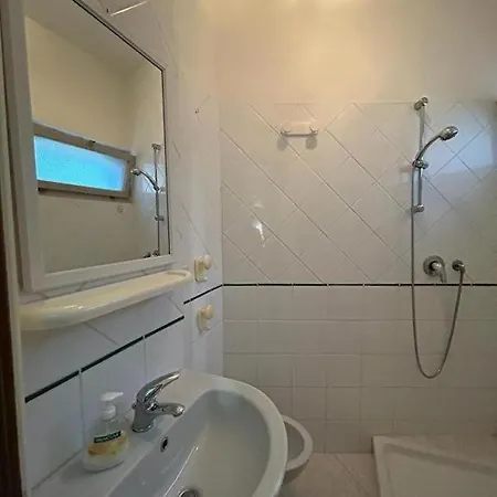 Pm 5 Via Sicilia アパート *