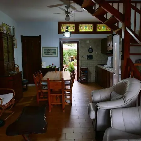 Pm 5 Via Sicilia アルゲーロ